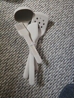 Neutral Silicone Kitchen Utensil Set - Beige